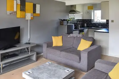 Lovely quiet site close to the beach with restaurant and pub on site.