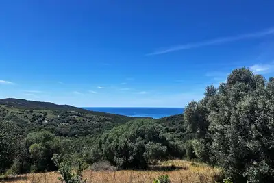 Image de Maison corse authentique avec vue sur la baie de Cupabia - nature et calme!