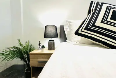 Image de Vue ville-Moderne-Appartement-Salle de bain privée séparée-301 Grosvenor House