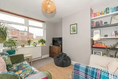 Pass the Keys | Urban Charm - near Headingley - driveway parking