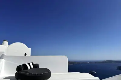 Image de Exquisite Santorini Villa | Villa Kamelot | 3 Bedrooms | Spectacular Aegean Sea Views | Private Outdoor Hot Tub | Imerovigli