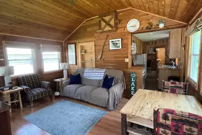 Image de Sunny Cottage - real cabin feel- pets welcome!