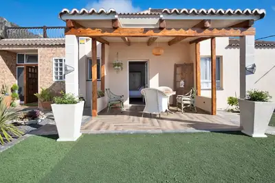 Maison de vacances 'Las Golondrinas - B' avec vue sur la mer, terrasse privée et Wi-Fi