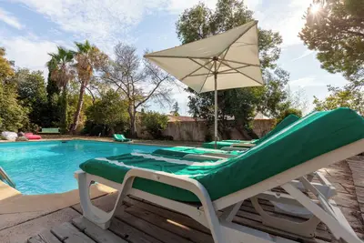 Image de Villa à Cassis avec piscine, terrasse privées et Wi-Fi