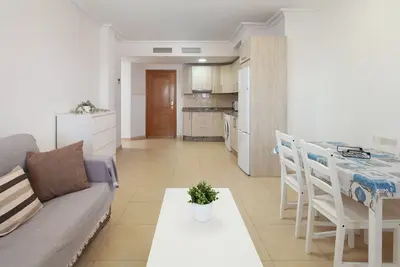 Image de Appartement 'Apartamento La Cala' avec vue sur la mer, Wi-Fi et climatisation
