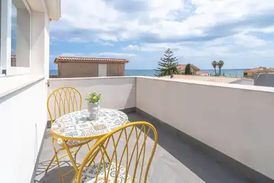 Image de Appartement 'A Due Passi Dal Mare' avec vue sur la mer, piscine partagée et Wi-Fi