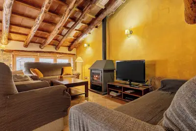 Image de Maison de campagne 'Antic Forn De Paüls' avec vue sur la montagne, Wi-Fi et climatisation