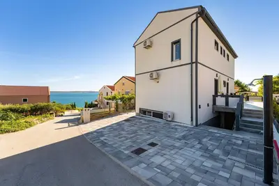 Image de Stunning apartment in Rtina with WiFi