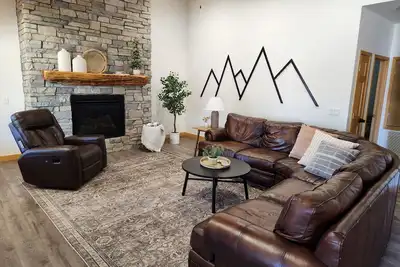 Image de Family Friendly, Air Hockey, Sleeps 14, Fire Pit