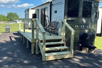 Image de Luxury Camper With All The Amenities!