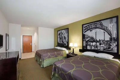 Image de Two Queen Beds Room, Scottish Inns, Guest Laundry, Complimentary Parking