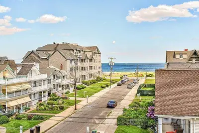 Image de Ocean Grove 3br Penthouse - One Block to Beach