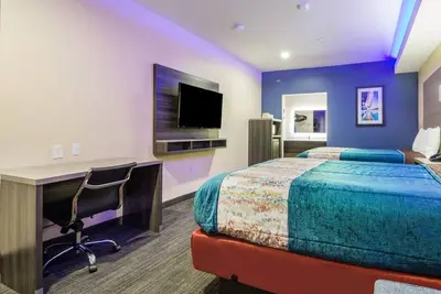 Image de Two Queen Bed, Scottish Inns, Guest Laundry, Near The Galleria, Free Parking