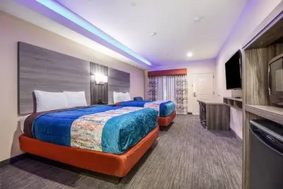 Image de 2 Queen Bed Room, Scottish Inns, Free Parking, Close to Houston Memorial Park