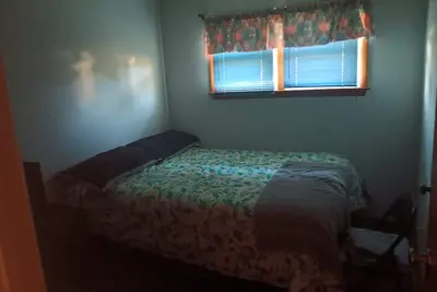 Image de Cool place to stay in city. Walking distance from recreation centers. Many more