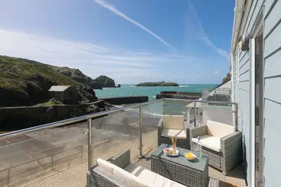 Image de Rebecca, pet friendly, luxury holiday cottage, with pool in Mullion
