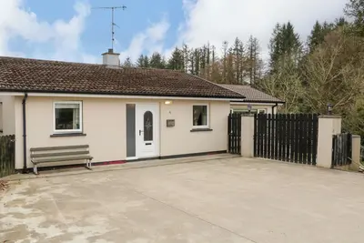 Image de 4 Carlton Cottages, pet friendly, with hot tub in Enniskillen