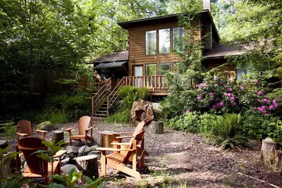 Image de Sandy Cheeks: River Access, Hot Tub, Bbq, Fire Pit