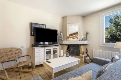 Image de Maison 2 pièces avec mezzanine proche plage, 6 couchages, Dolus-d'Oléron, calme et Wifi inclus
