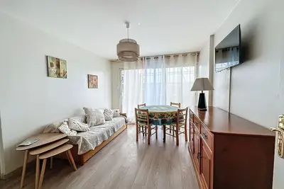 Appartement à Courseulles-sur-Mer, à 2 min de la plage, balcon sud, parking, tout équipé