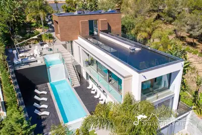 Image de Superbe Villa Sapphire avec vue sur la mer