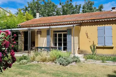 Image de Maison de Vacances, Avec Piscine Dans un Jardin