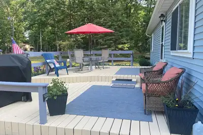 Image de 2-bedroom vacation home 4 minutes from South Higgins Lake State Park. Sleeps 5-6