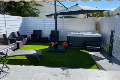 Image de Maison au Cap d'Agde 4\/6 Personnes, proche Plage et Port, clim, wifi, jacuzzi