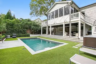 Image de Piedmont Park Pool-Side Retreat