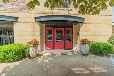 Image de Beautiful Condo 1st Street Social District Water Views 3 Beds & Private Parking