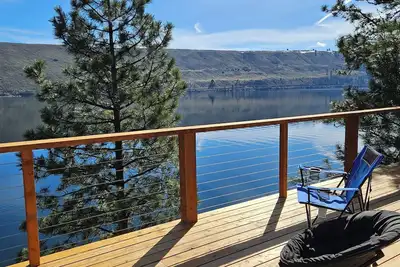 Image de Best Wallowa Lakefront rental w\/ private dock and his\/hers soaking tub! 4br\/3ba