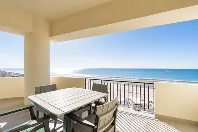 Image de Excellent  view Studio type with 1 bedroom 1 bath condominium, C30902