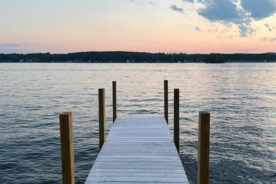 Beautiful Lake Winnipesaukee w/ Dock!