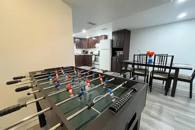Image de Entire basement suite with a foosball table!