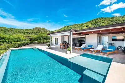 Image de Ocean View Home in Gated Community