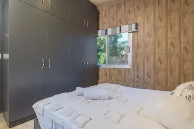 Image de Batroun Central Escape 1 Bd with 24/7 Electricity!