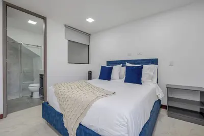 Image de Fantastic apartment with WiFi in vibrant Medellín
