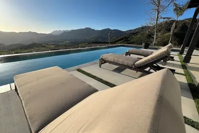 Image de Secluded Mountain Retreat