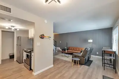 Image de Charming 2-Bed Home in Old Town