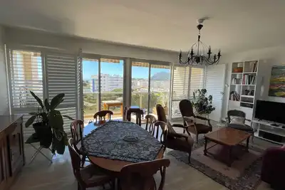 Image de Appartement Calme, Bien Situé, vue sur mer