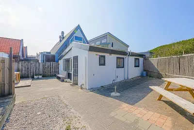 Image de Beach House: A paradise vacation home in the dunes of Callantsoog, where relaxation and beauty come together!