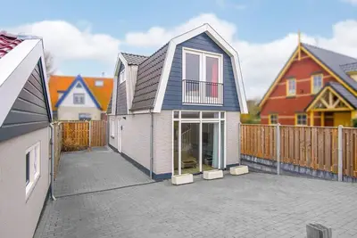 Image de Escape the hustle and bustle and enjoy pure relaxation at Holiday home De Kleine Kaap: your home away from home