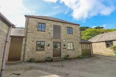 The Granary, pet friendly, country holiday cottage in Rosudgeon