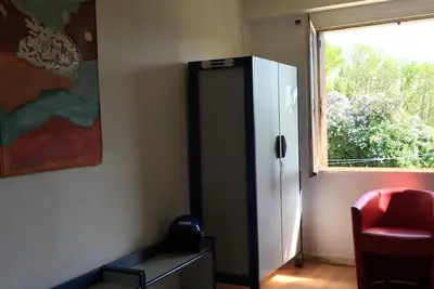 Image de Maison de Campagne 18 ème Siecle Dans un Écrin de Verdure