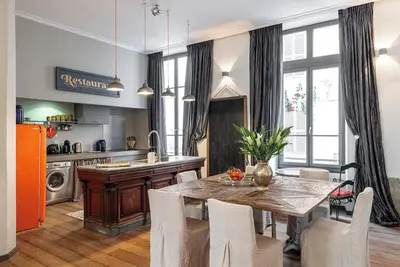 Image de Apartment on the 2nd floor in a historic building, 2 minutes walk to the beach