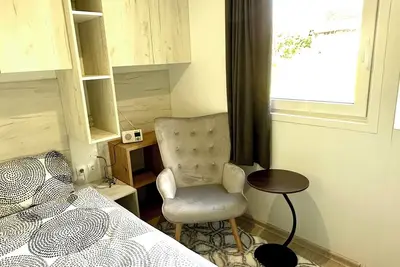 Image de Luxcube 5 Komplette 2 Zimmer Mini Appartement Mobilhome für 2 Pers. Küche + Bad