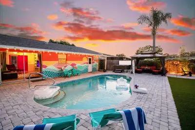 Image de Private Oasis- Heated Pool, Hot Tub, Golf, Outdoor Games