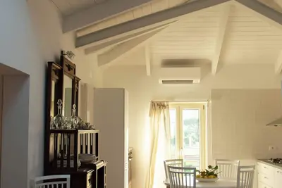 Image de Comfortable Living Space in Sorrento - red