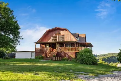 Image de Hillbilly Highrise: All Reasonable Offers Considered