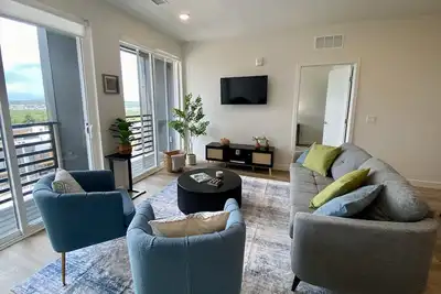 Brand New Modern Mountain View 2 Bed 2 Bath Apartment